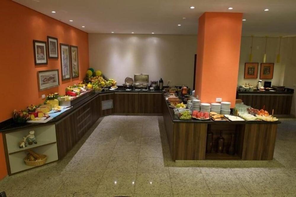 Hotel Metropolitan Κάμπο Γκράντε Εξωτερικό φωτογραφία